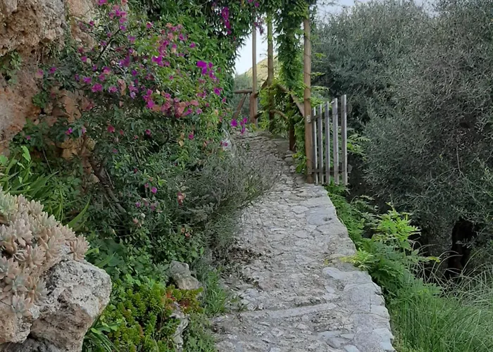 Contrada Bolla 3* Finale Ligure