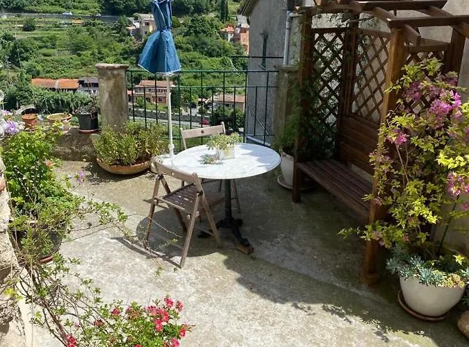 לינה וארוחת בוקר Contrada Bolla 3*